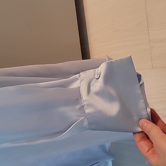 Zara baby blue satin effect blouse sizw XS - Picture 2 of 4